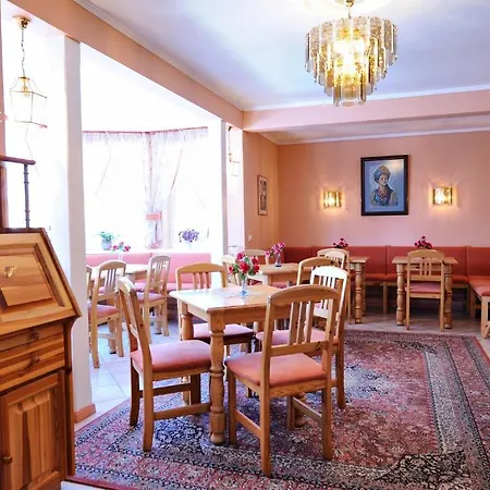 Johanna Hotel 3*